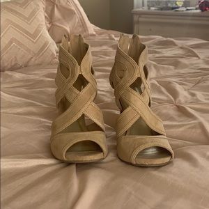 Worn once NUDE HEELS!